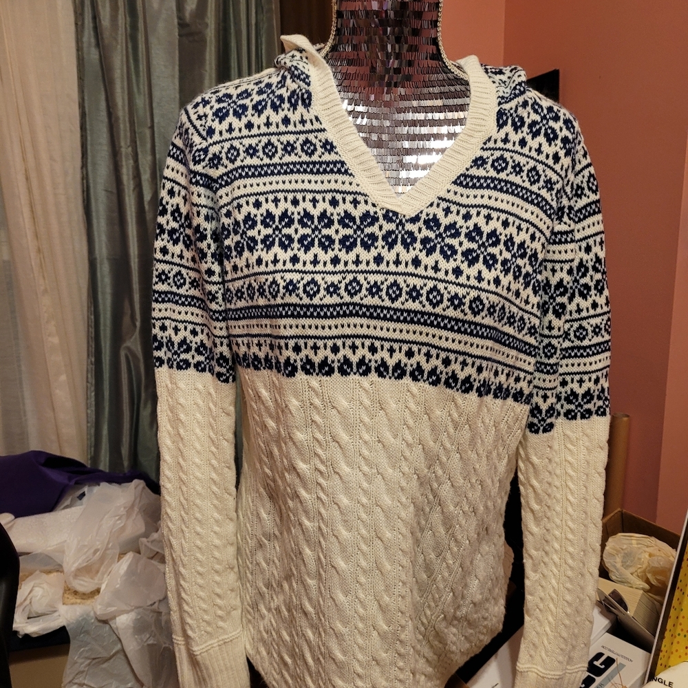 Hooded Sweater